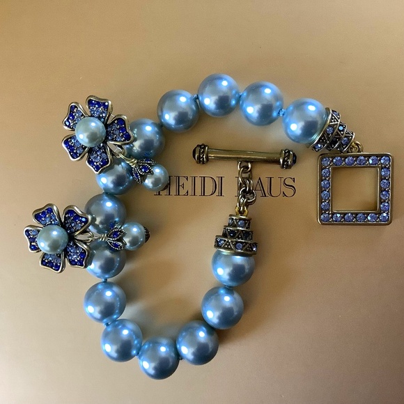 Heidi Daus Set Crystal Beaded Bracelet And Earrings Light Sapphire